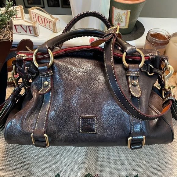 Dooney & Bourke Handbags - DOONEY BOURKE FLORENTINE MEDIUM SATCHEL